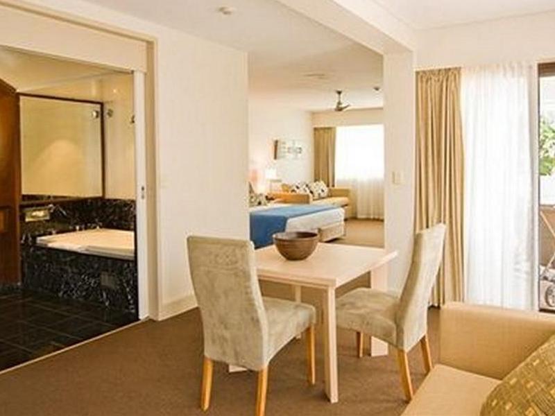Waves Byron Bay Hotel Ngoại thất bức ảnh