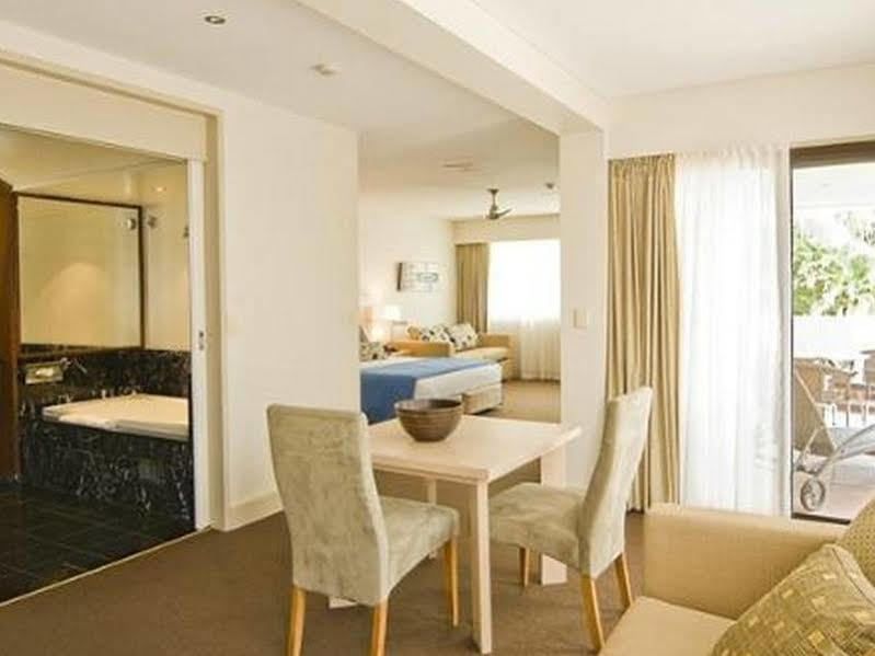 Waves Byron Bay Hotel Ngoại thất bức ảnh